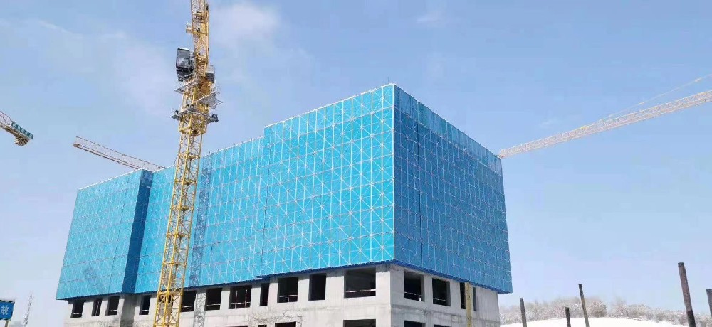 全刚爬架搭设案例